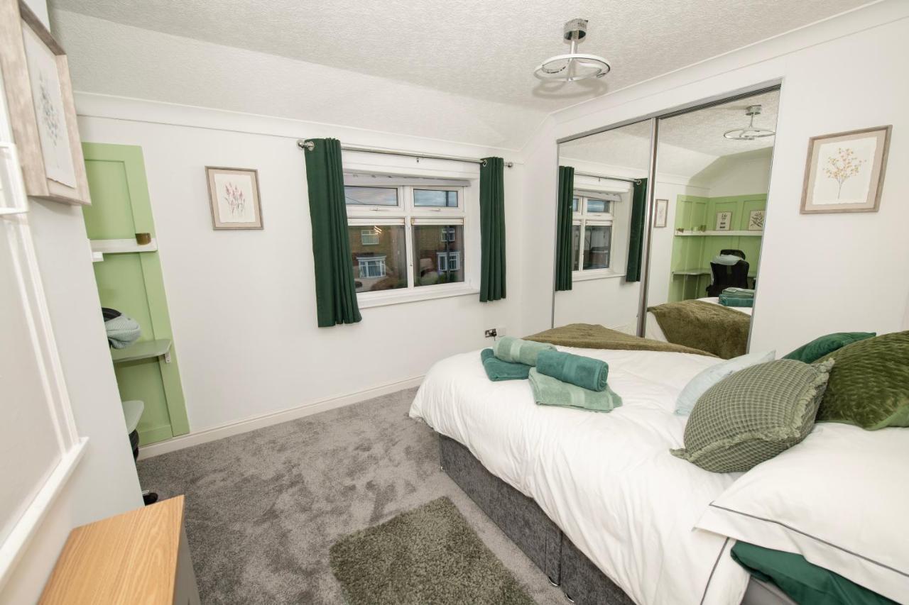 Emmadale Central Bridlington Sleeps 7-8 Екстер'єр фото
