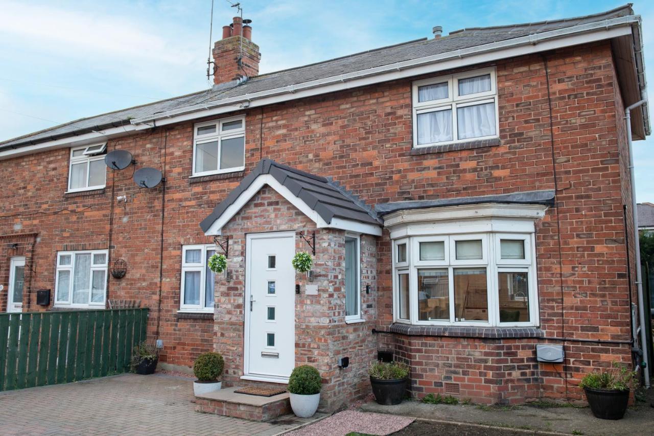 Emmadale Central Bridlington Sleeps 7-8 Екстер'єр фото